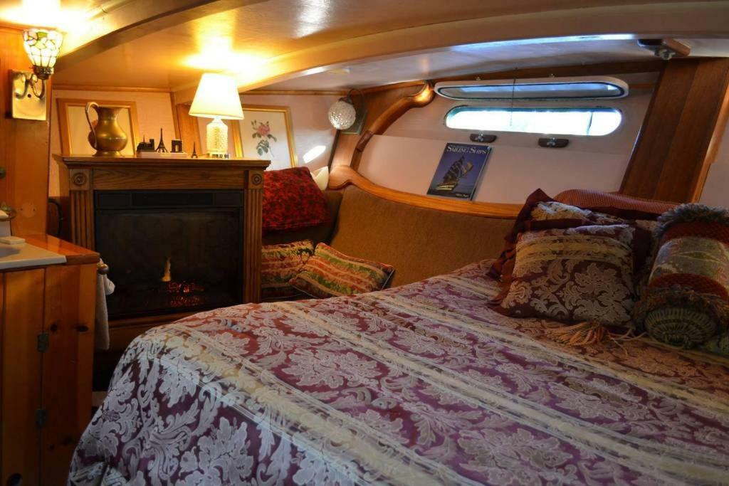 Wharfside Bed & Breakfast Bed & Breakfast Friday Harbor Room photo